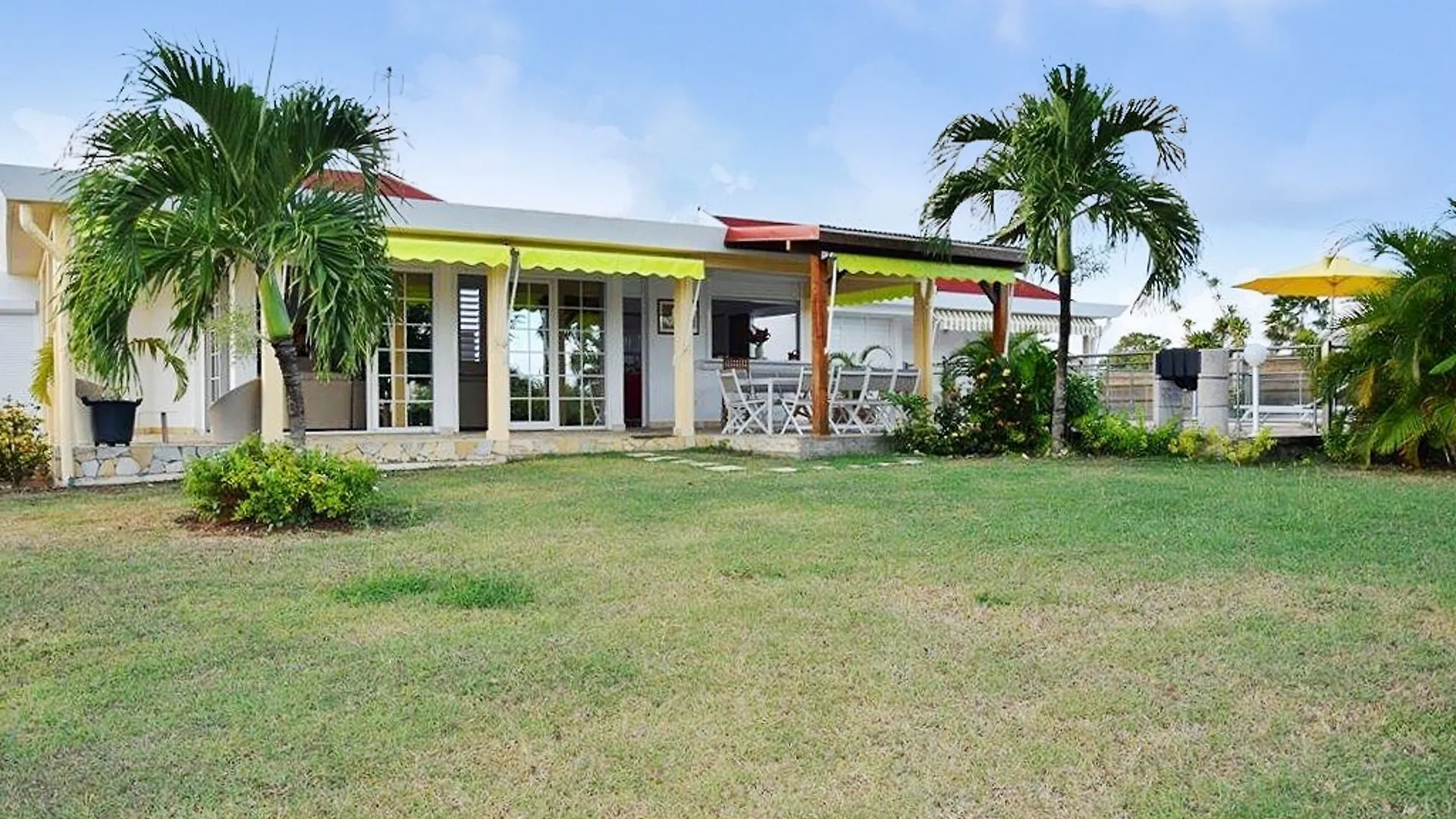 Sunny, 4-Bedroom House In Saint Francois With A Swimming Pool And Terr 0*, Saint-Francois (Grande-Terre)